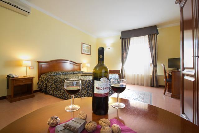Hotel Villa Ada Pozzallo Kültér fotó